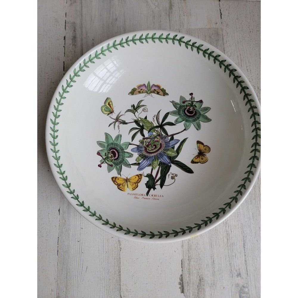 Large Botanic Gardens‎ Blue Passion Flower ceramic serving dish Portmeirion